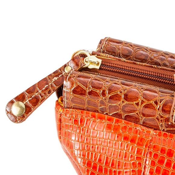 Beautiful Samantha Brown Dowel Weekender Croc Embossed Travel Carry On Bag Tote - Picture 6 of 8